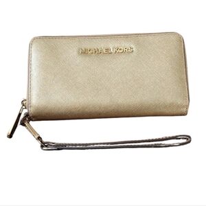 MICHAEL KORS| Saffiano Leather Gold Accordian Wallet EUC